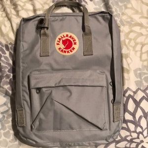 FJALL Raven backpack laptop 15” light gray NWT